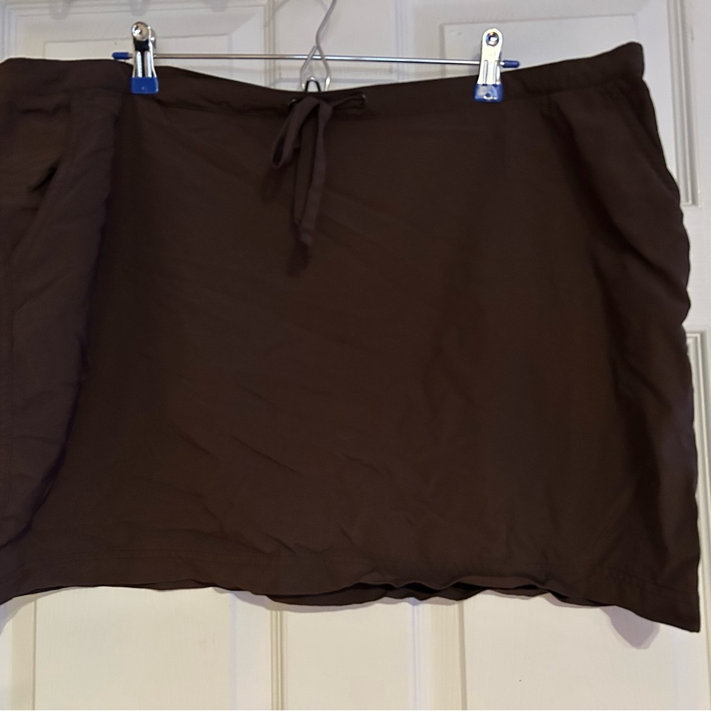 L.L. Bean Women's Brown Nylon Skirt